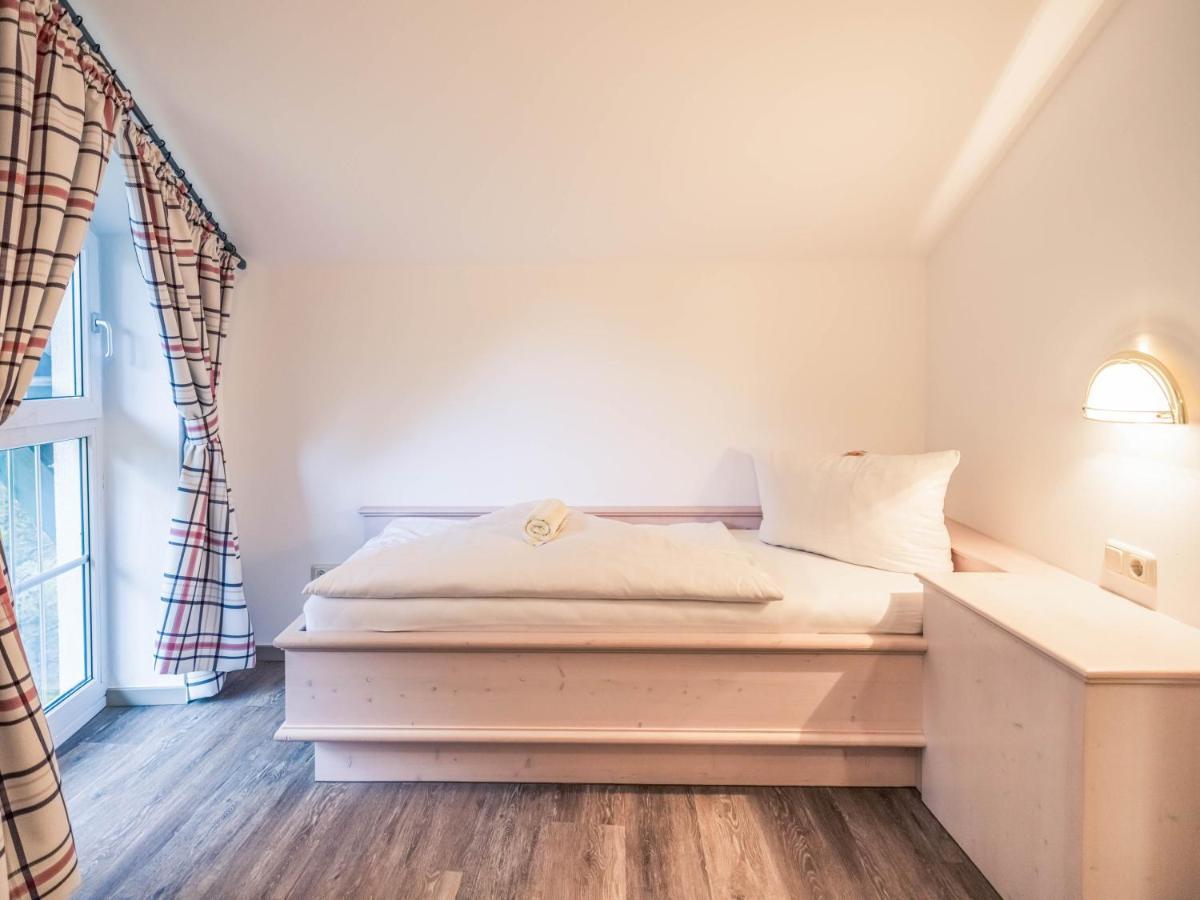 Hotel Foehrenhof Stanzach Eksteriør billede